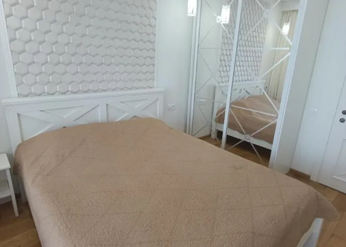 терраса с панорамой моря в аркадии Apartman